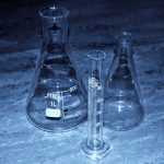 szkło laboratoryjne - zlewki i probowki